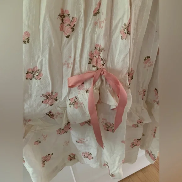 Lace Made floral dress size medium - Picture 2 of 8